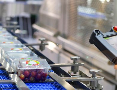 Plásticos nos Alimentos: O Papel Essencial e os Desafios da Indústria Alimentícia no Brasil